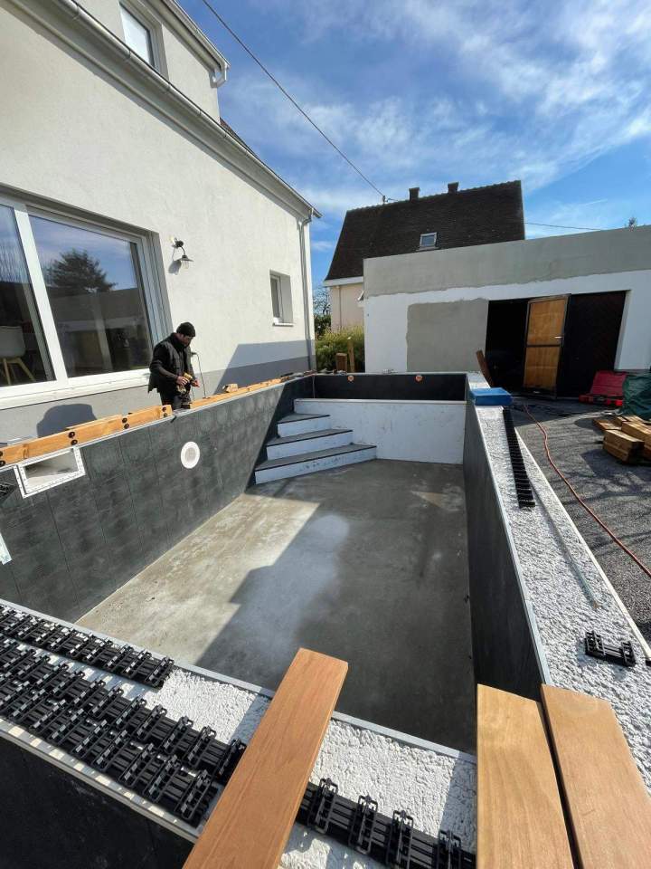 Décoration de piscine Eguisheim